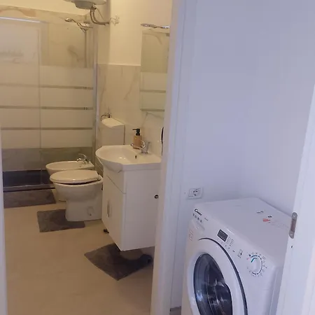 Casa Serenita Con Ingressi Indipendenti Apartment Novara